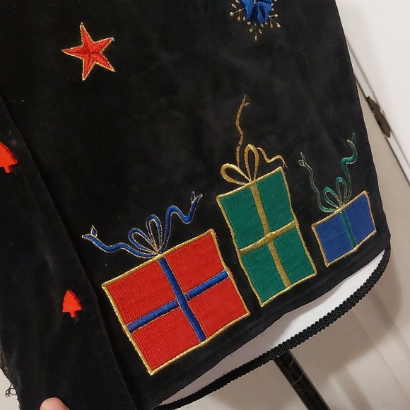 Dressbarn Festive Christmas Theme Black Ugly Vest Colorful Embroidery Size XL - Picture 7 of 10